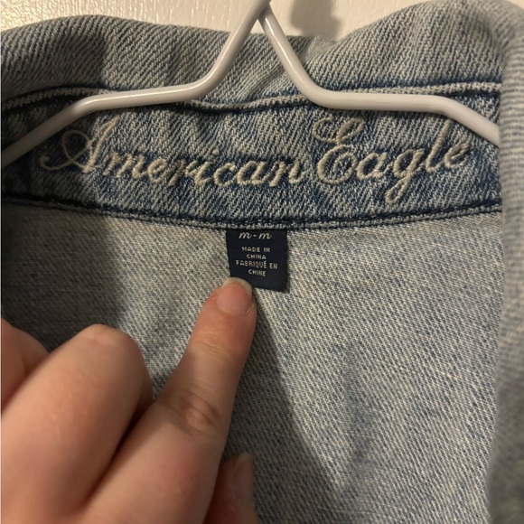 American Eagle Light Blue Distressed Denim Bohemian Feminine Style Jacket Vest - Picture 2 of 3